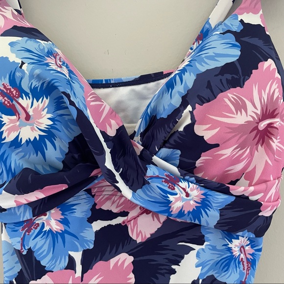 Island Escape push up floral tankini top - Picture 6 of 8